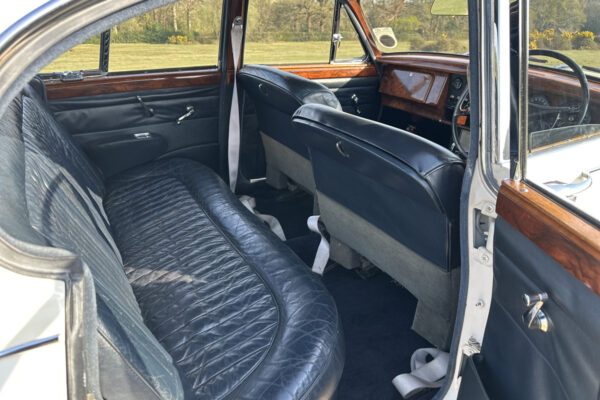 Jaguar Mk2 Saloon